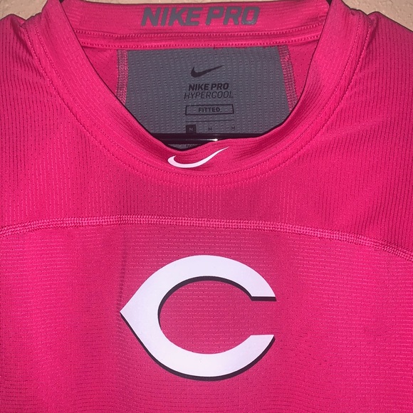 Nike - Picture 3 of 6